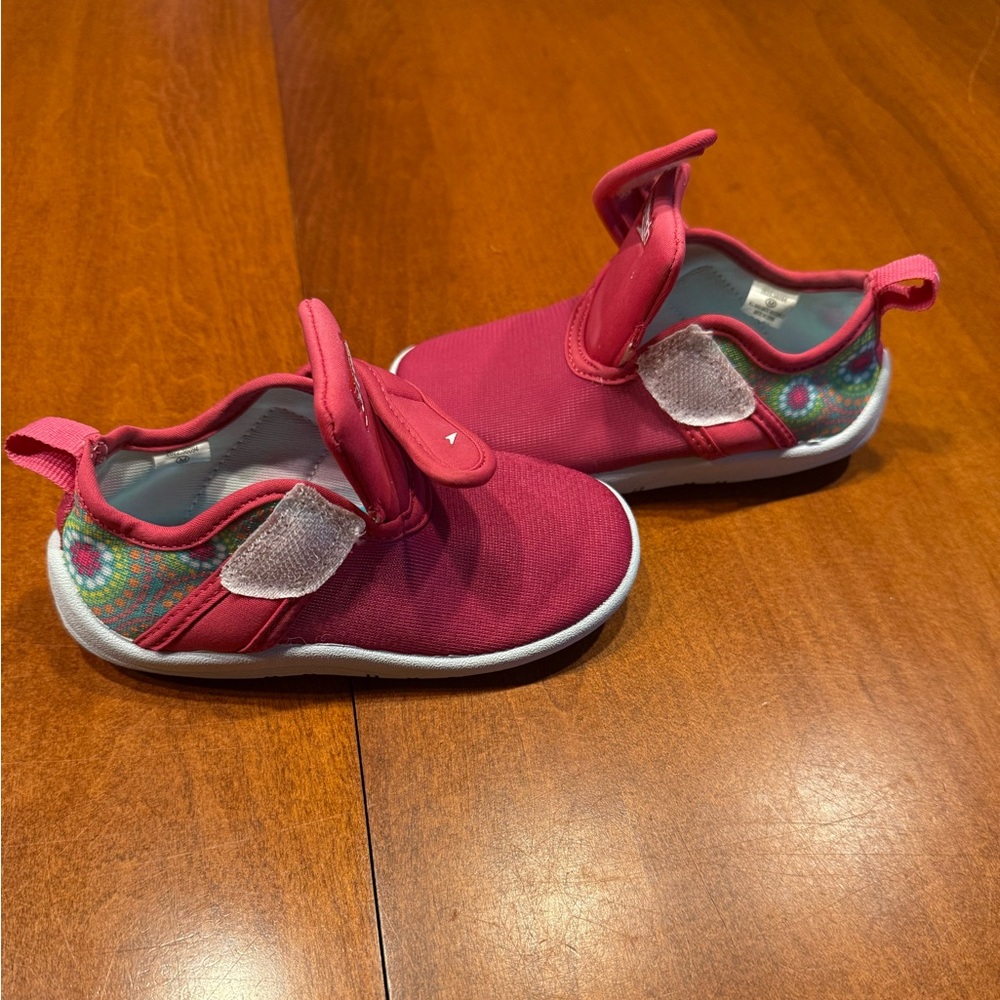 Speedo Water Shoes-like new